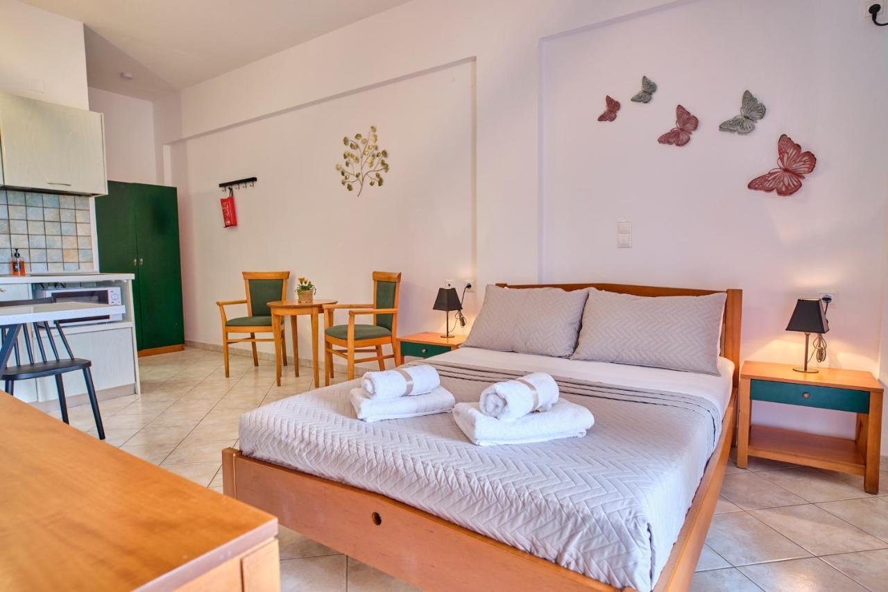 Logas Beach Studios Peroulades  מראה חיצוני תמונה