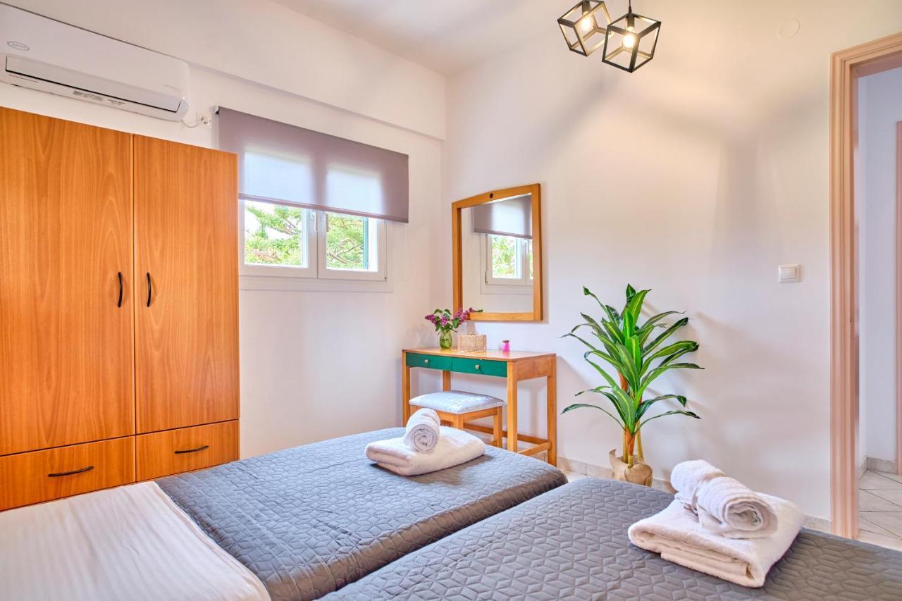 Logas Beach Studios Peroulades  מראה חיצוני תמונה